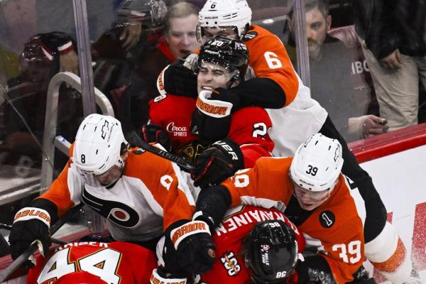 Travis Konecny's goal, assist guide Flyers past Blackhawks
