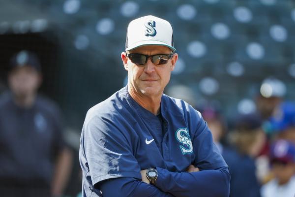 Mariners blast Braves with 18-run explosion