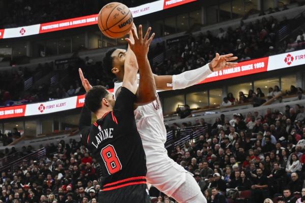 Still-perfect Cavaliers 'hunting' history as Bulls arrive thumbnail