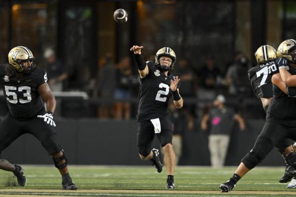Diego Pavia, Vanderbilt rout Charleston Southern in season opener