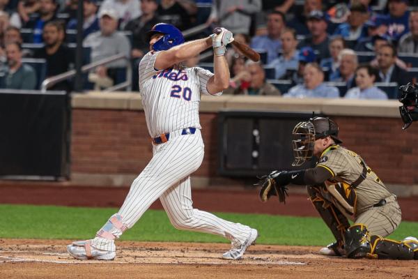 Mets blast 4 homers to take down Padres