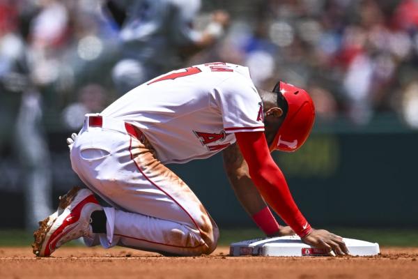 Angels DFA former All-Star, batting champ Tim Anderson