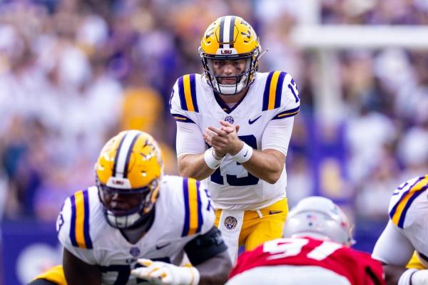 No. 16 LSU aims to make it eight straight over South Carolina