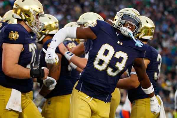 Notre Dame edges up to No. 6 in AP Top 25