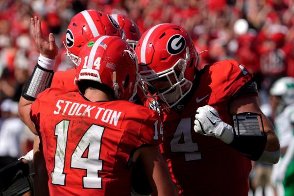Gunner Stockton helps No. 5 Georgia trounce Marshall