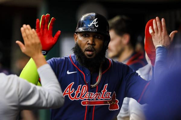 Marcell Ozuna ends HR drought as Braves eliminate Reds