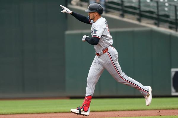 Twins power past Orioles for doubleheader sweep