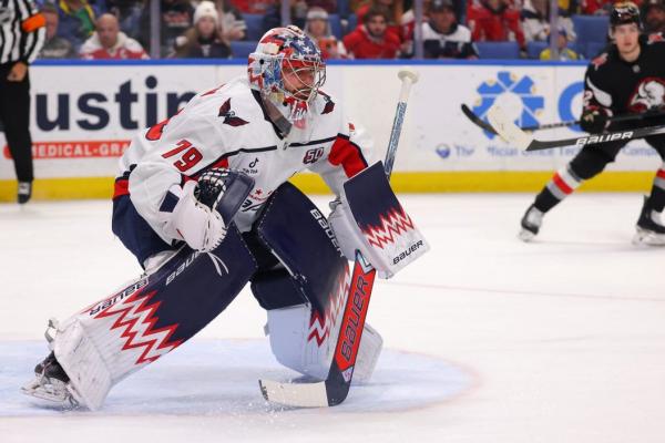 Capitals G Charlie Lindgren (upper-body) back at practice