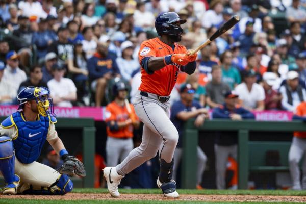Astros avoid sweep with late 11-run onslaught vs. Mariners