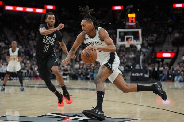 Devin Vassell’s career night sparks Spurs past Nets