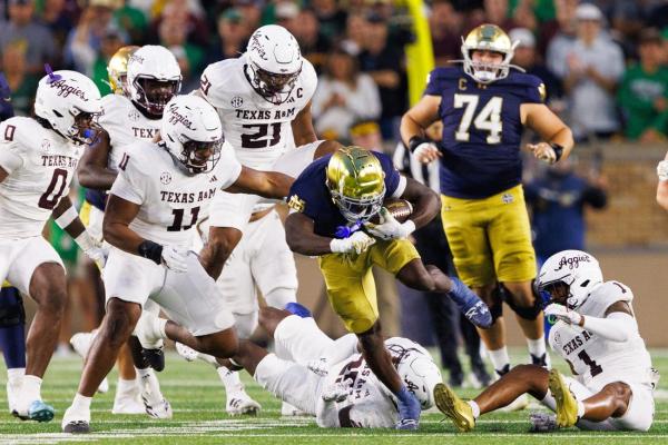 No. 16 Texas A&M stuns No. 8 Notre Dame on late TD