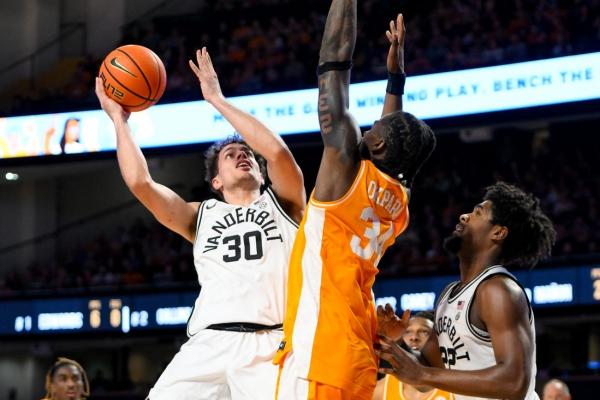 Vanderbilt holds on to knock off No. 6 Tennessee