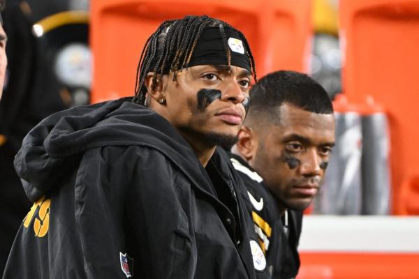 Steelers QB Justin Fields added to injury report vs. Giants