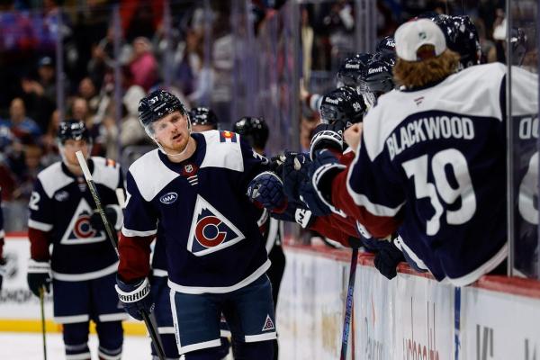 Cale Makar, Artturi Lehkonen lead Avalanche past Stars