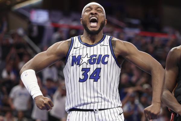 Hopeful Hawks, Magic set for early-season division matchup