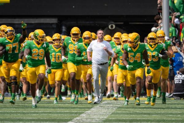 Dan Lanning fires back at Mike Gundy’s critique of Oregon’s roster spend