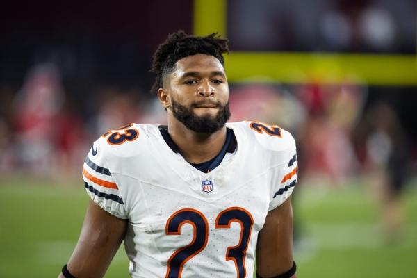 Bears RB Roschon Johnson practices, questionable vs. Vikings