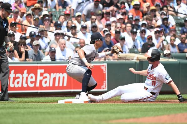 O's walk off with wild 6-5 comeback win over Yankees thumbnail