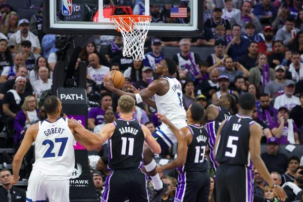 Anthony Edwards’ free throws lift Timberwolves over Kings