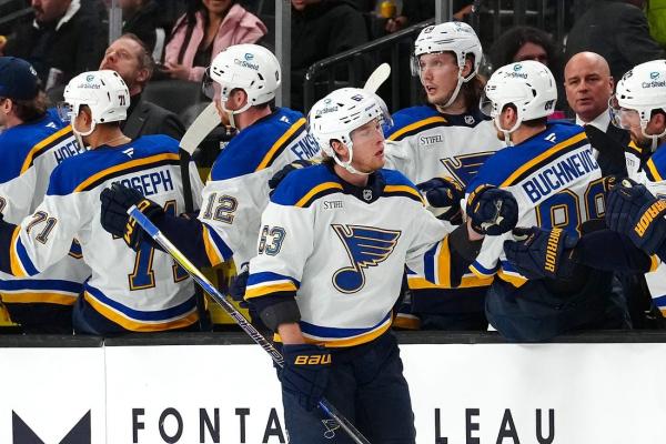 Blues squander lead, then beat skidding Knights in shootout