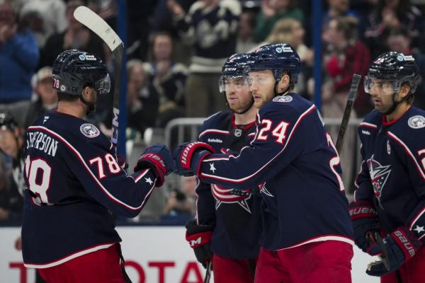 Mathieu Olivier, Blue Jackets paste Maple Leafs