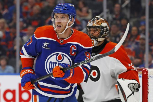 Oilers’ Connor McDavid brings momentum into clash with Flyers