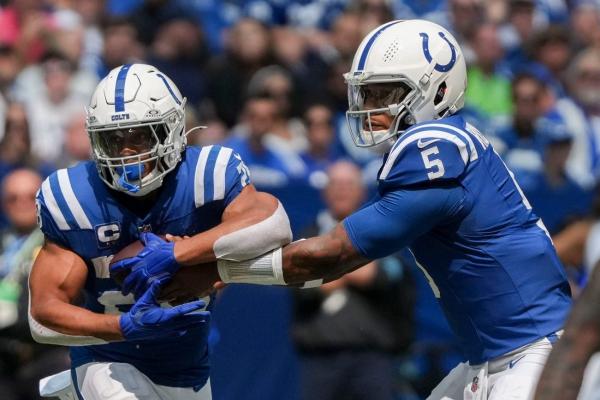 Steelers throw No. 1 defense at Colts, young playmakers thumbnail