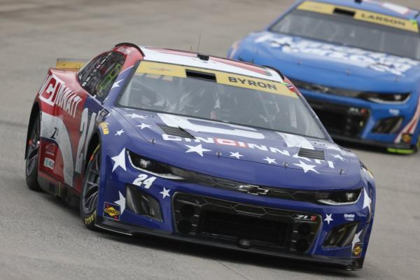 William Byron wins at Martinsville, joins Championship 4 with Kyle Larson