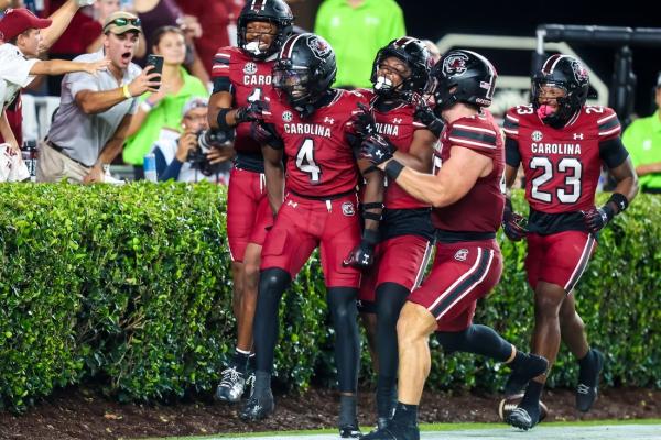 Vicari Swain’s 2 TDs on punt returns propel No. 10 South Carolina past SC State