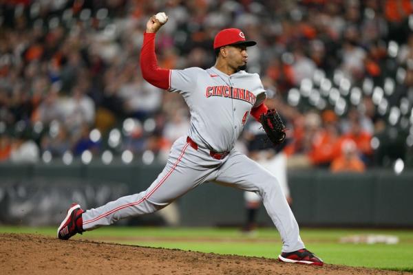 Reds deal former All-Star RHP Alexis Diaz to Dodgers