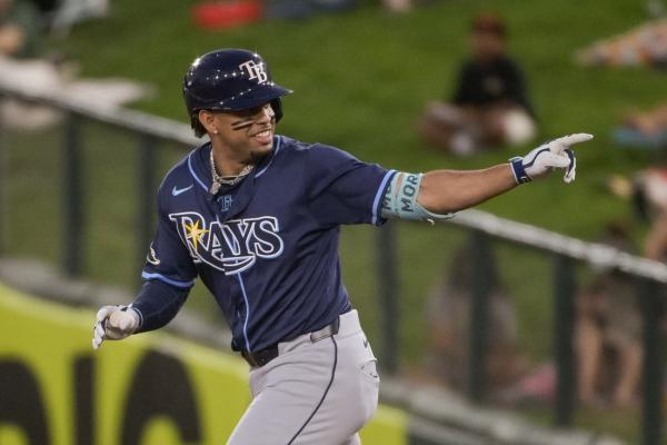 Rays blast 3 homers, end skid with win over Athletics