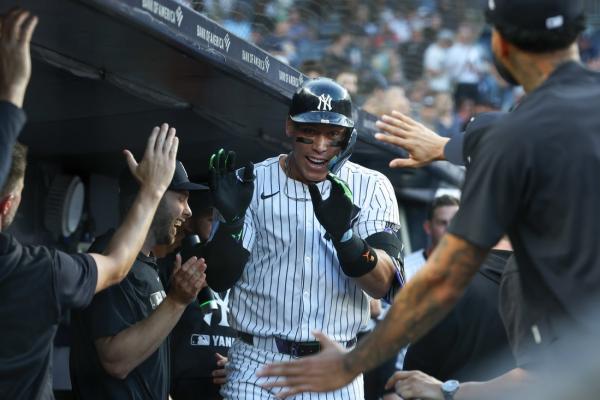Carlos Rodon, Yankees fire one-hitter in rout of Twins