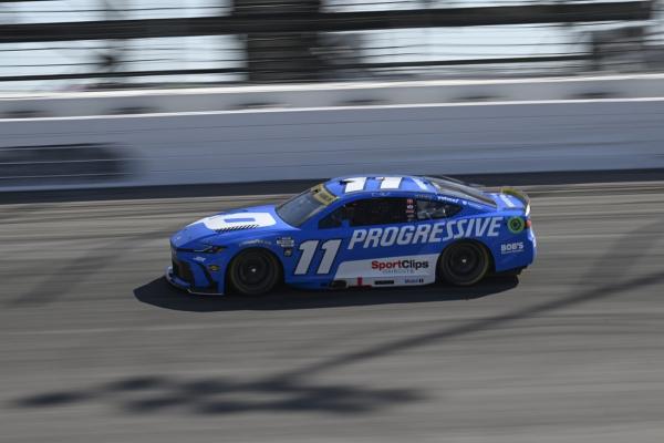 Denny Hamlin wins Enjoy Illinois 300 for fifth Cup victory of season