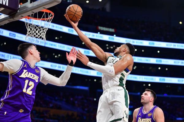 Bucks thwart Lakers comeback bid, win in LA