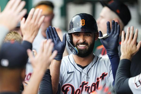 Tigers pound three homers, edge Royals in Lugo’s return