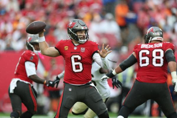 Chasing NFC South title, Bucs wary of freefalling Falcons