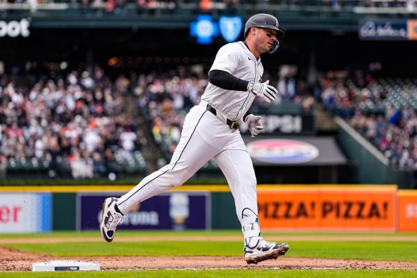 Spencer Torkelson hits walk-off double, Tigers sweep White Sox