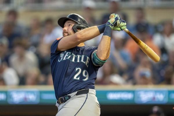 Mariners’ Cal Raleigh to compete in HR Derby with dad on mound