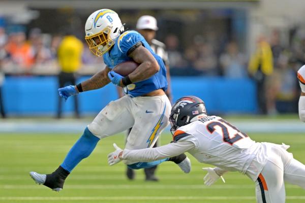 Division race settled but plenty of stakes remain in Broncos-Chargers clash