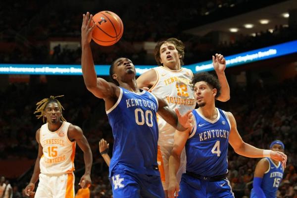 Top 25 roundup: No. 12 Kentucky gets by No. 8 Tennessee