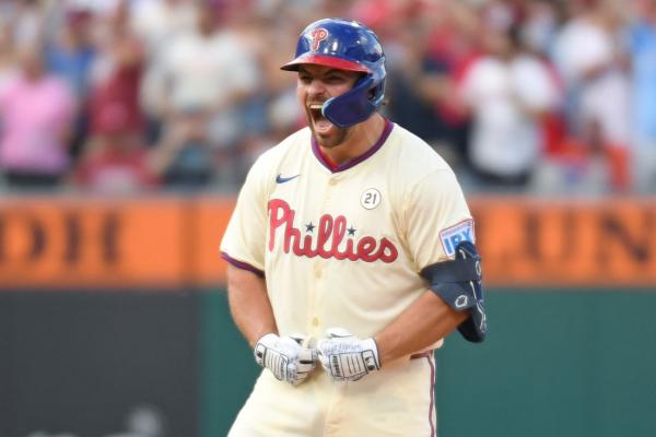 Phillies add INF Buddy Kennedy; RHP Aaron Nola to 60-day IL
