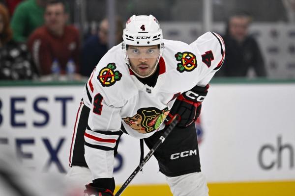 Blackhawks face tall task to halt slide vs. red-hot Avalanche