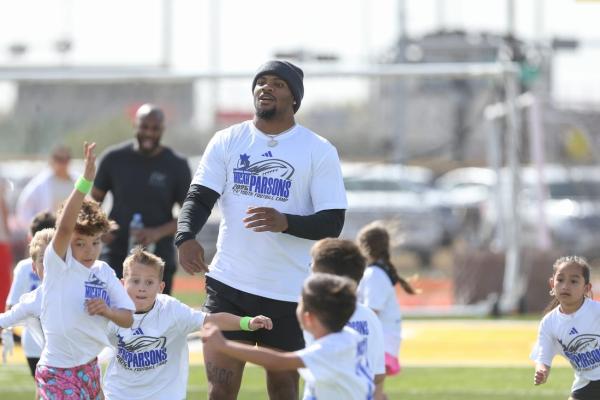 Cowboys: Micah Parsons to ‘participate’ in camp with contract unsettled