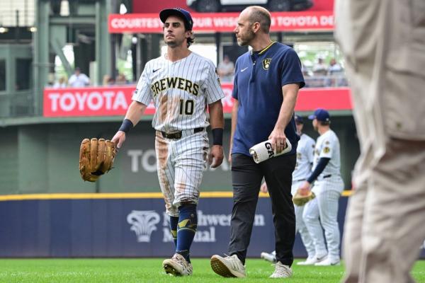 Brewers OF Sal Frelick exits game with hamstring injury
