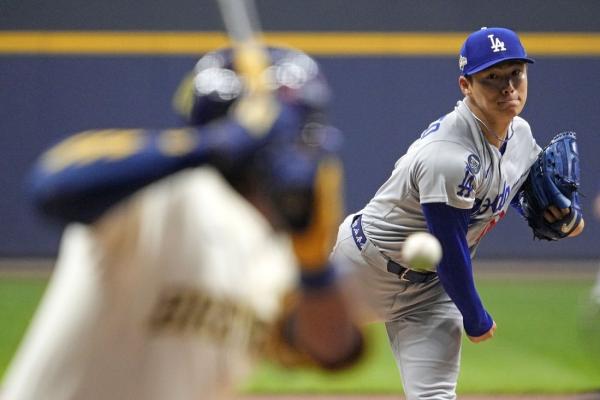 Yoshinobu Yamamoto, Dodgers shut down Brewers, grab 2-0 NLCS edge