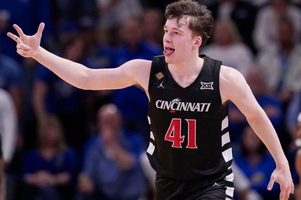 Simas Lukosius stays sharp for No. 18 Cincinnati in holding off Northern Kentucky