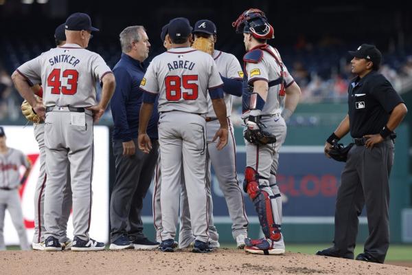 Braves place RHP Reynaldo Lopez on IR thumbnail