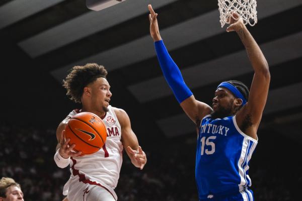 No. 4 Alabama takes down No. 17 Kentucky to end two-game skid