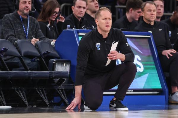 No. 10 BYU wins 7th straight with blowout of Pacific