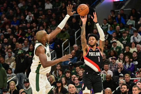 Anfernee Simons powers Trail Blazers past Bucks thumbnail